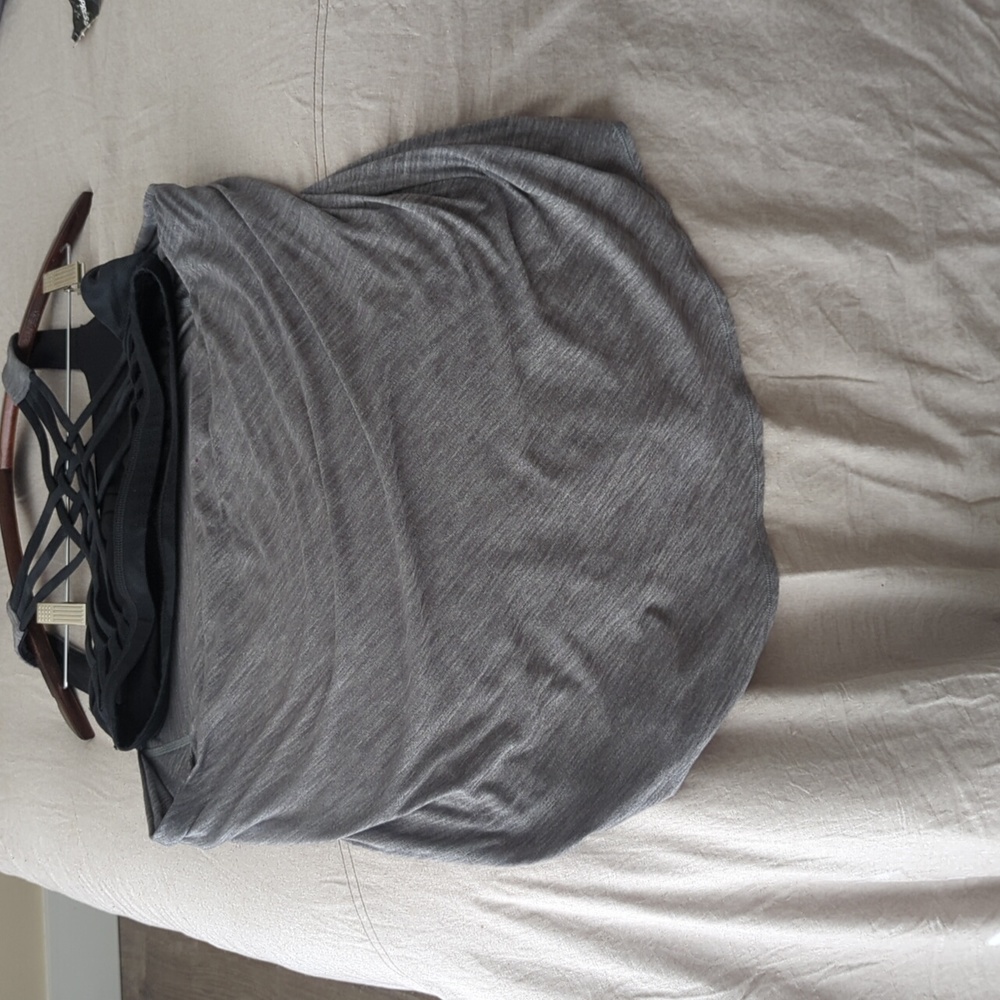 Lululemon Grey/black tank Size 12